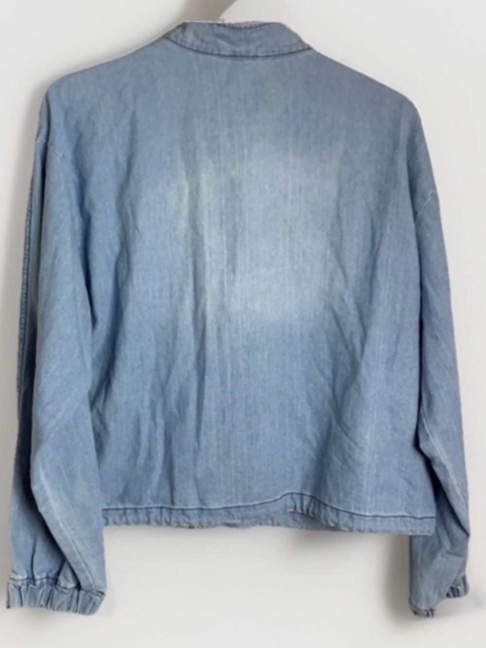 🏷️🧡🔥Ashley Vintage Charm - Light Wash Denim Jacket - XL - Picture 2 of 4